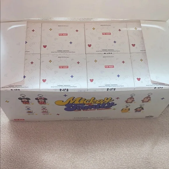 Pop Mart Mickey and Family blind boxes- WHOLE SET - Picture 3 of 3